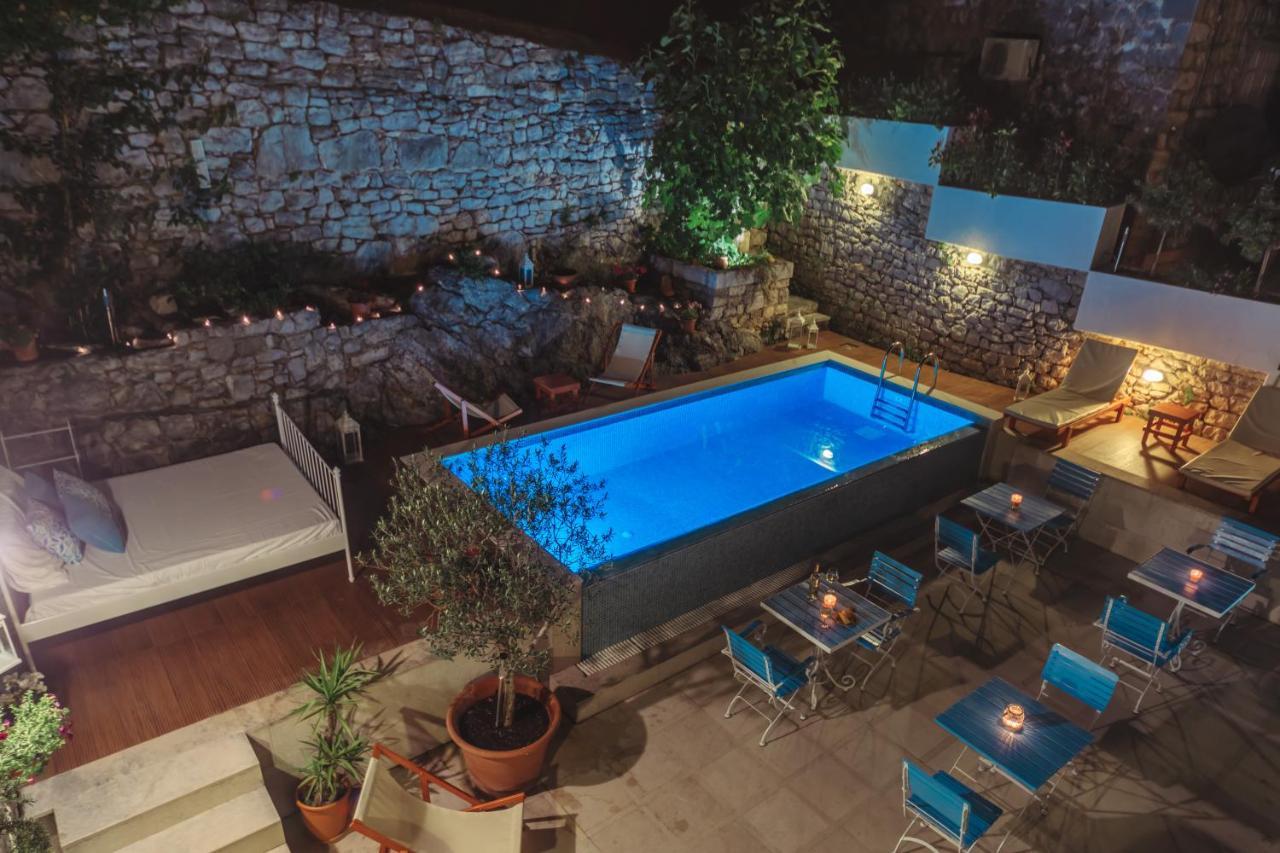 Boutique Hotel Capitano Херцег Нови Екстериор снимка
