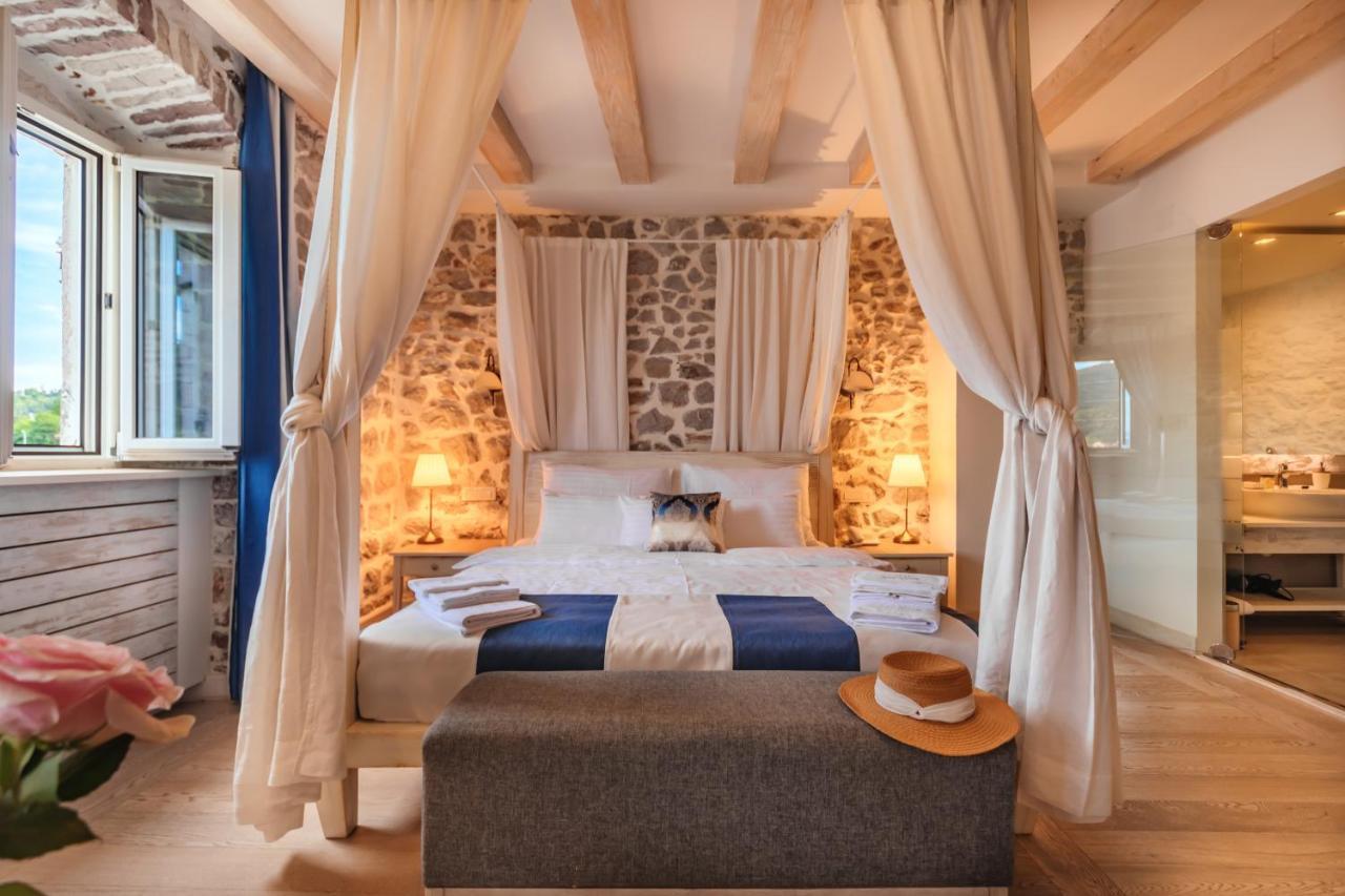 Boutique Hotel Capitano Херцег Нови Екстериор снимка