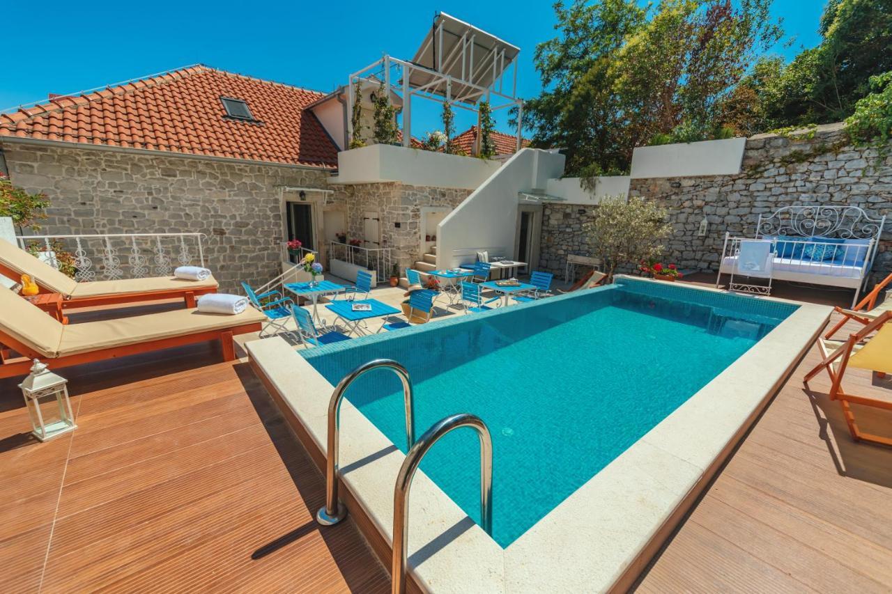 Boutique Hotel Capitano Херцег Нови Екстериор снимка