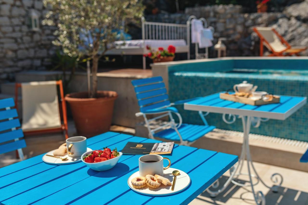 Boutique Hotel Capitano Херцег Нови Екстериор снимка